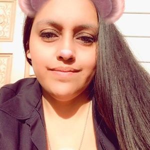 Meet your Posher, Izzy